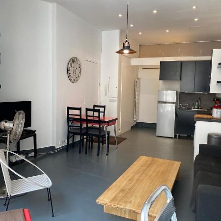 Artistic Apartment Center Of Paris Exterior photo